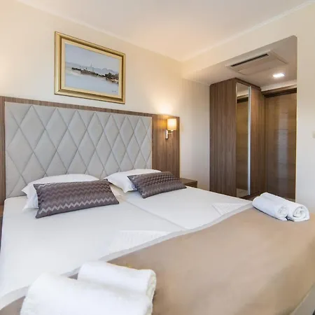 Bella Vista Hotel Drvenik (Split-Dalmatia)