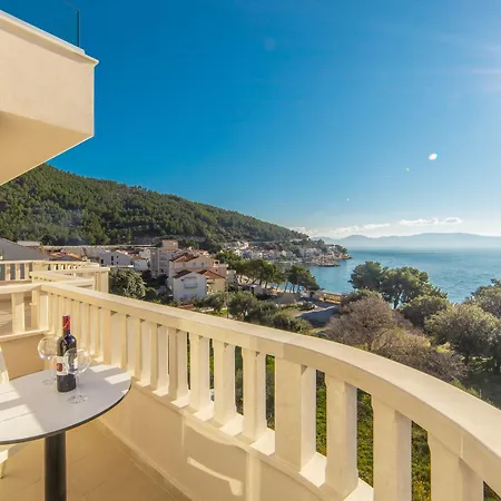 Bella Vista 4*