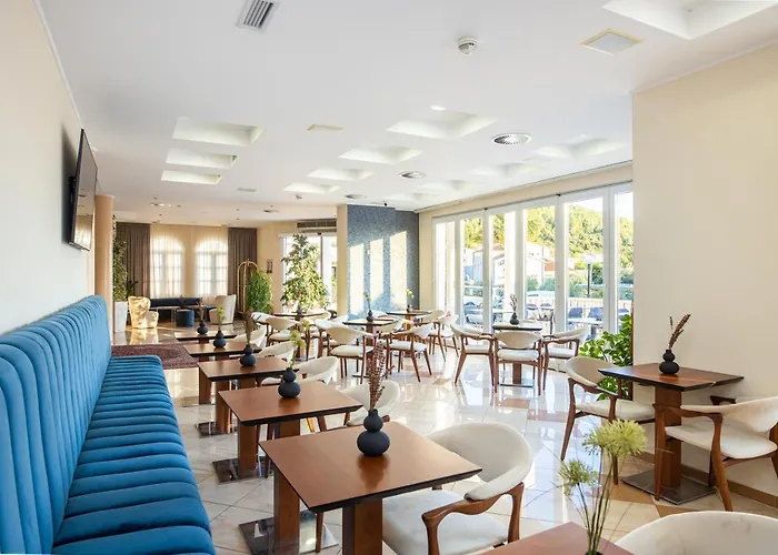 Bella Vista Hotel 4*