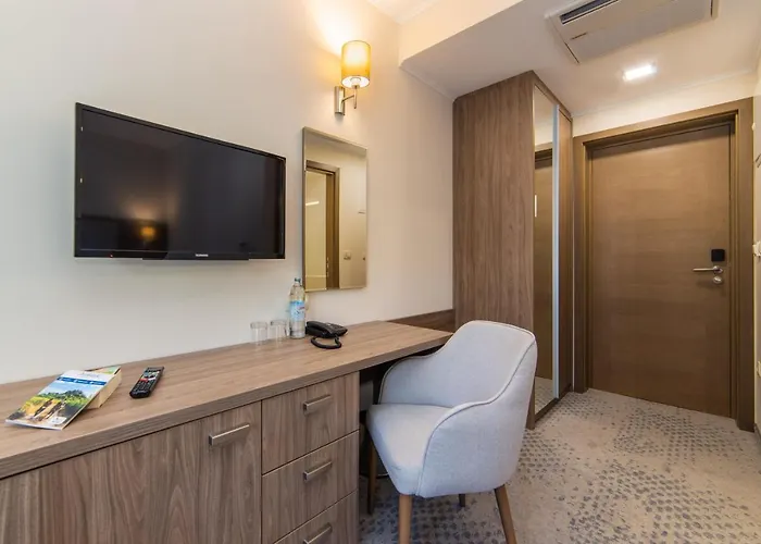 Bella Vista Hotel 4*