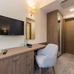 Bella Vista Hotel 4*