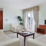 Bella Vista 4*