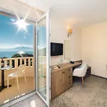 Hotel Bella Vista 4*