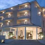 Bella Vista