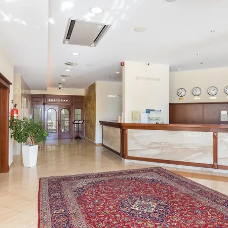 Bella Vista 4*