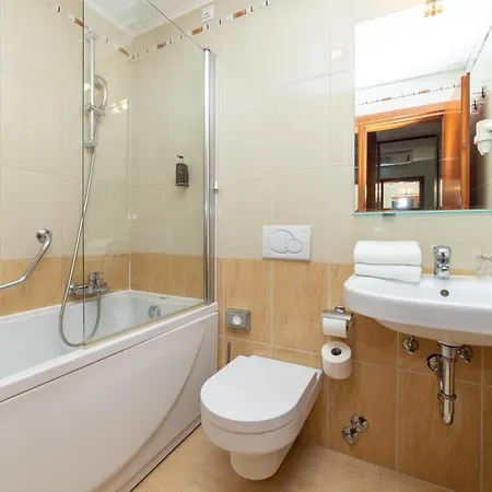 Hotel Bella Vista Drvenik (Split-Dalmatia)