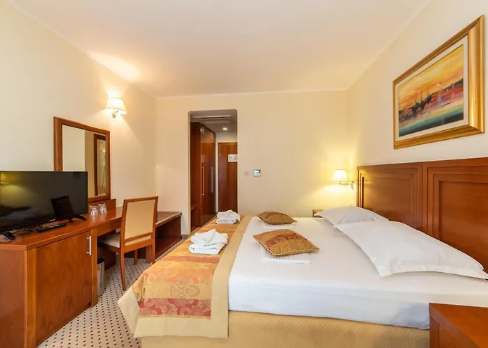 Bella Vista 4*