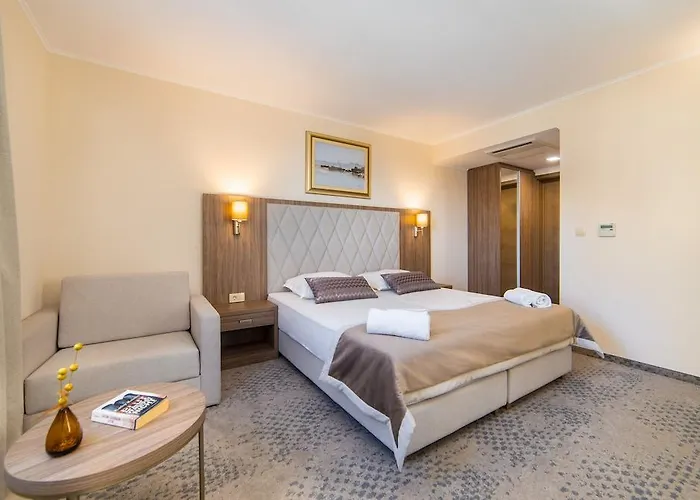Bella Vista 4*