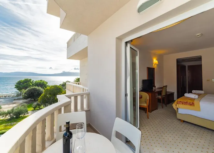 فندق Bella Vista 4*